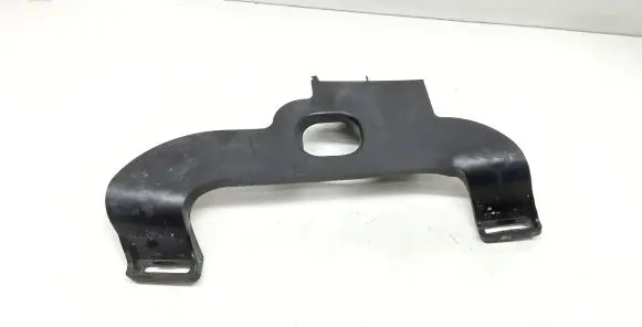 Mercedes-Benz C W204 Front bumper mounting bracket A2048850316