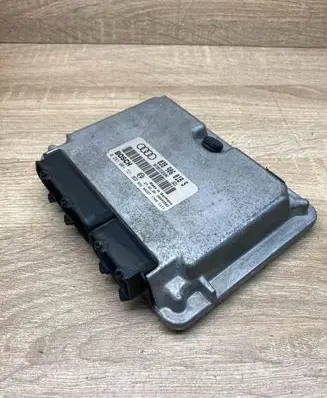 Audi A4 S4 B5 8D Engine control unit/module ECU 038906018S 0281001721