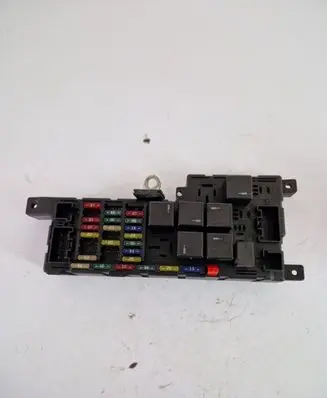 Volvo V70 Fuse module 518828108
