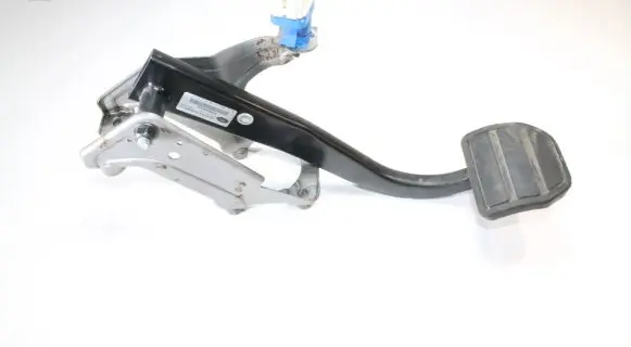 Land Rover Discovery 3 - LR3 Brake pedal SKB000431