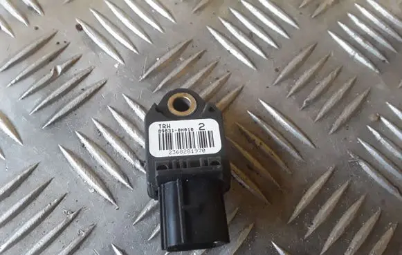 Toyota Yaris Airbag deployment crash/impact sensor 898310H010
