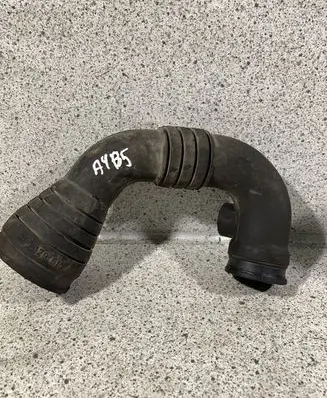 Audi A4 S4 B5 8D Engine coolant pipe/hose 8D0129615A