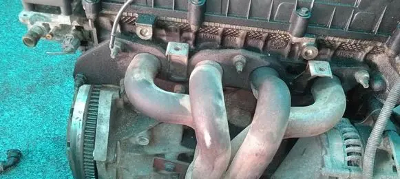 Ford Mondeo Mk III Exhaust manifold