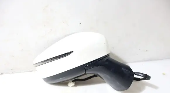 Nissan Note (E12) Front door electric wing mirror