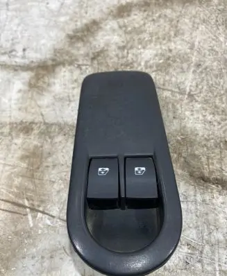 Renault Megane II Electric window control switch 156018090