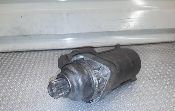 Volkswagen PASSAT B6 Starter motor