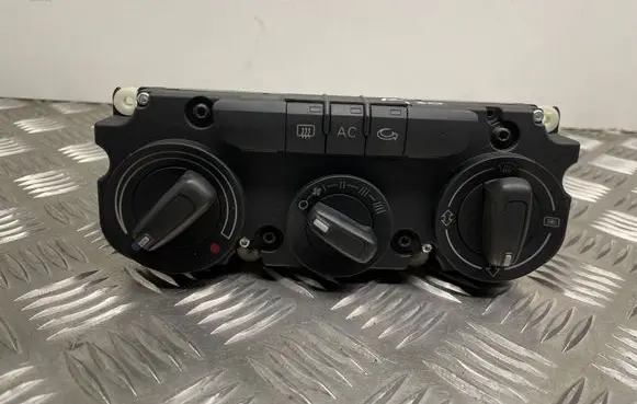 Audi A3 S3 A3 Sportback 8P Climate control unit