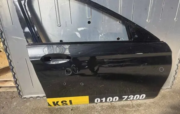 Mercedes-Benz E W213 Front door A2137220210