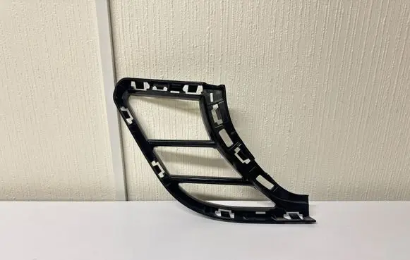 BMW 4 G22 G23 G24 G26 Front bumper lower grill 51118081682 8081682