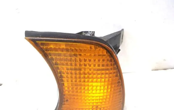 BMW 5 E34 Front indicator light 1384033155041
