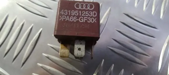 Audi TT Mk1 Other relay 431951253d