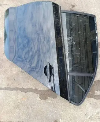 Volkswagen Jetta VI Rear door