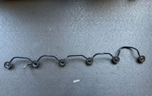 Nissan Patrol Y60 Fuel line pipe 16671V7211