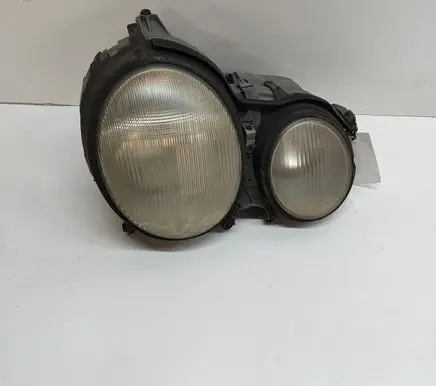 Mercedes-Benz E W210 Headlight/headlamp A2088000175 A2108202861
