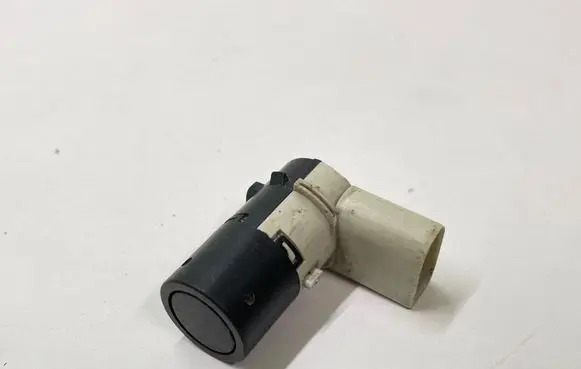 Audi A6 S6 C6 4F Rear parking sensor holder (PDC) 