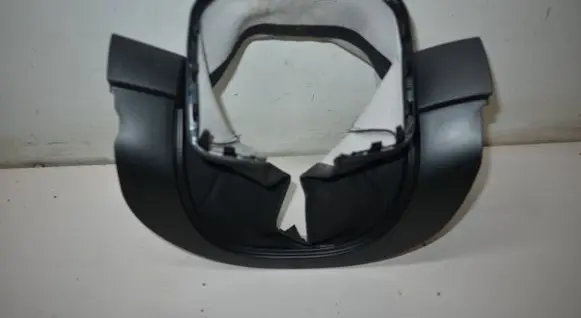 Dodge Challenger Steering wheel column trim