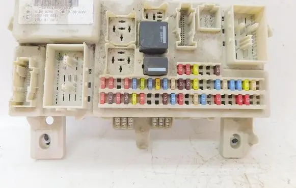 Ford Focus Fuse 4M5T14A073BG 195407