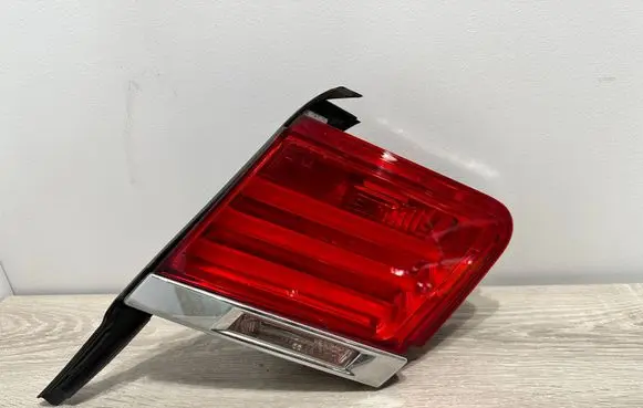BMW 7 F01 F02 F03 F04 Tailgate rear/tail lights 7182206