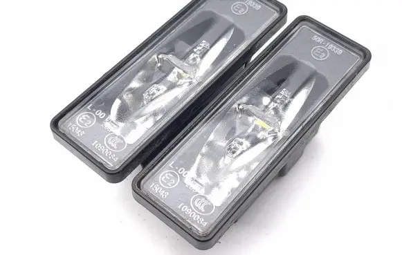 Peugeot 3008 III Number plate light 9815225980