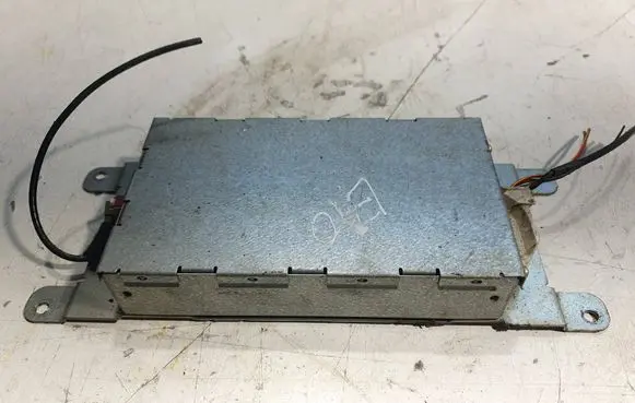 BMW 3 E90 E91 Bluetooth control unit module 9111718 F50008TVV VP5KAF14B409GA