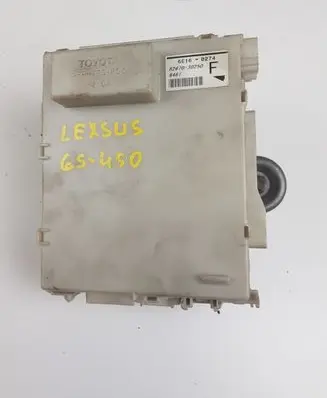 Lexus GS 300 350 430 450H Fuse module 8267030250