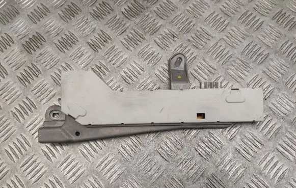 Mercedes-Benz CLS C219 Aerial antenna amplifier A2198200089