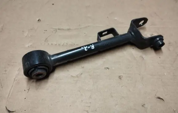 Honda CR-V Rear upper control arm/wishbone