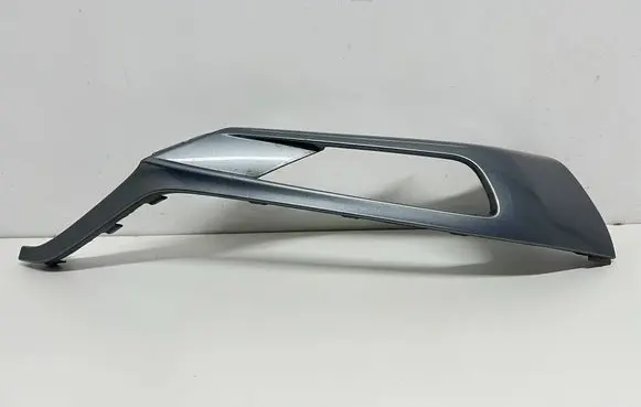 Volvo XC90 Front bumper splitter molding 31383801