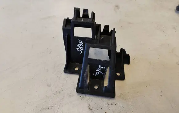Volkswagen Jetta VI Rear bumper mounting bracket 5C6807394A