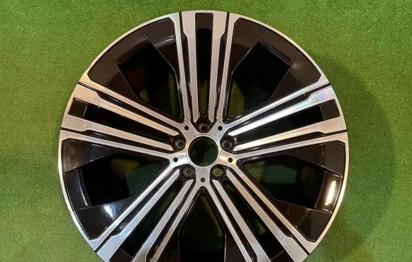 Mercedes-Benz EQS V297 R22 alloy rim 