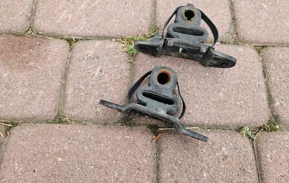 Muffler mount bracket/holder
