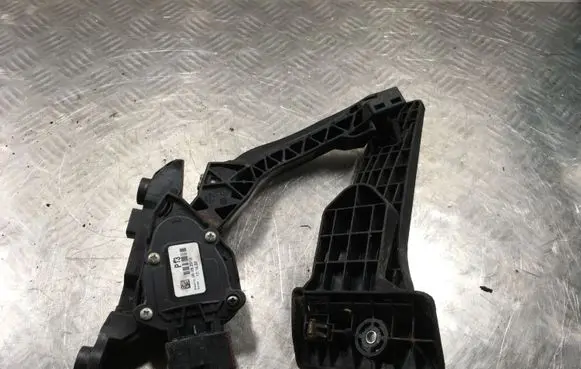 Hyundai i30 Accelerator throttle pedal 32700XXXXXX PA66GF40 GDFHCAV2