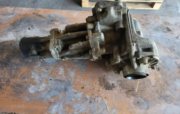Citroen C4 Aircross Gearbox transfer box case 067038