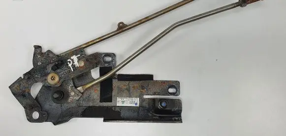 Volvo C70 Convertible roof lock/latch 3063340