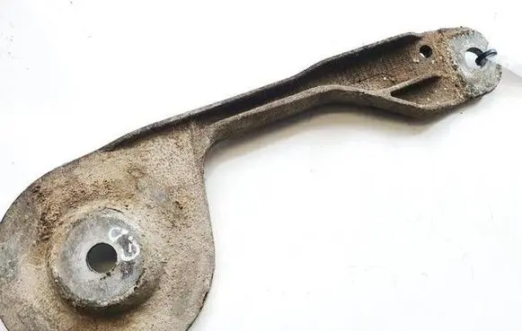 BMW X5 E70 Engine mounting bracket 