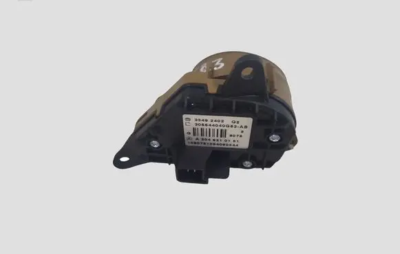 Mercedes-Benz C W204 Steering wheel buttons/switches A2048210151
