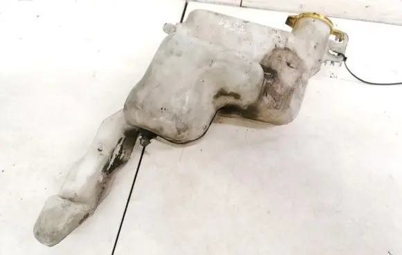Dodge Caliber Windshield washer fluid reservoir/tank 05303789
