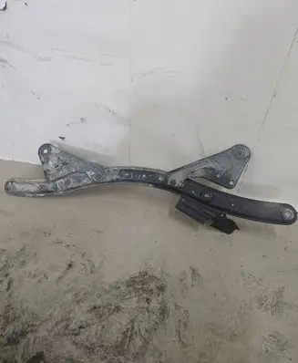 Ford Focus Other engine bay part 8V61A10684AC 06017 C9H7A