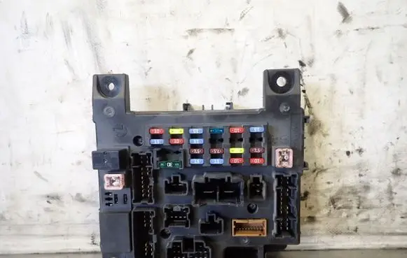Mitsubishi Lancer X BSM Control unit 8637A825
