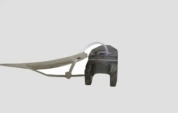 Opel Astra K Fuel Injector clamp holder