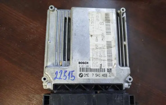 BMW 3 E46 Engine control unit/module 7541459