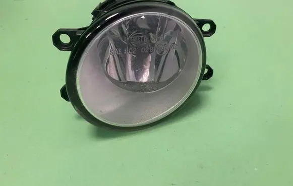 Toyota Corolla Verso AR10 Front fog light 27151401 812200F020