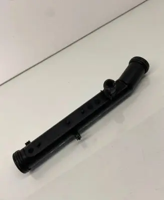 Volkswagen Golf V Engine coolant pipe/hose 032121065G