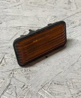 Volkswagen PASSAT B3 Front fender indicator light 357949117