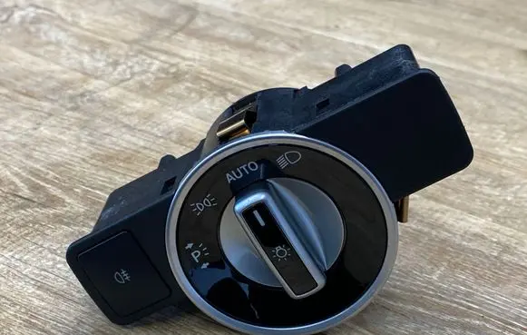 Mercedes-Benz E C207 W207 Light switch 2129050551