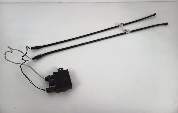 BMW X3 F25 Trunk lid opening control unit 7475727 7391045 7391043