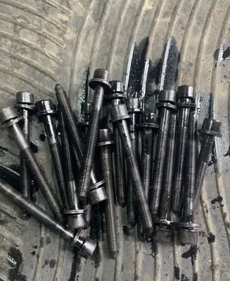Nissan Primera Cylinder head bolts 