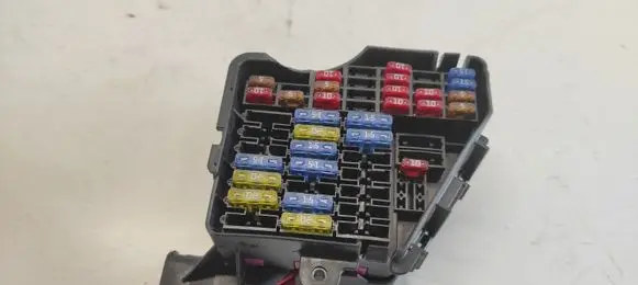 Volkswagen PASSAT B5.5 Fuse box set 8DI941824 PBTGF10 AUQA052062