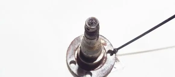 Audi 80 90 B3 Stub axle 