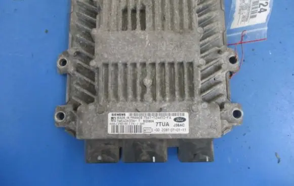 Ford Fusion Engine control unit/module ECU 7S61-12A650-FA